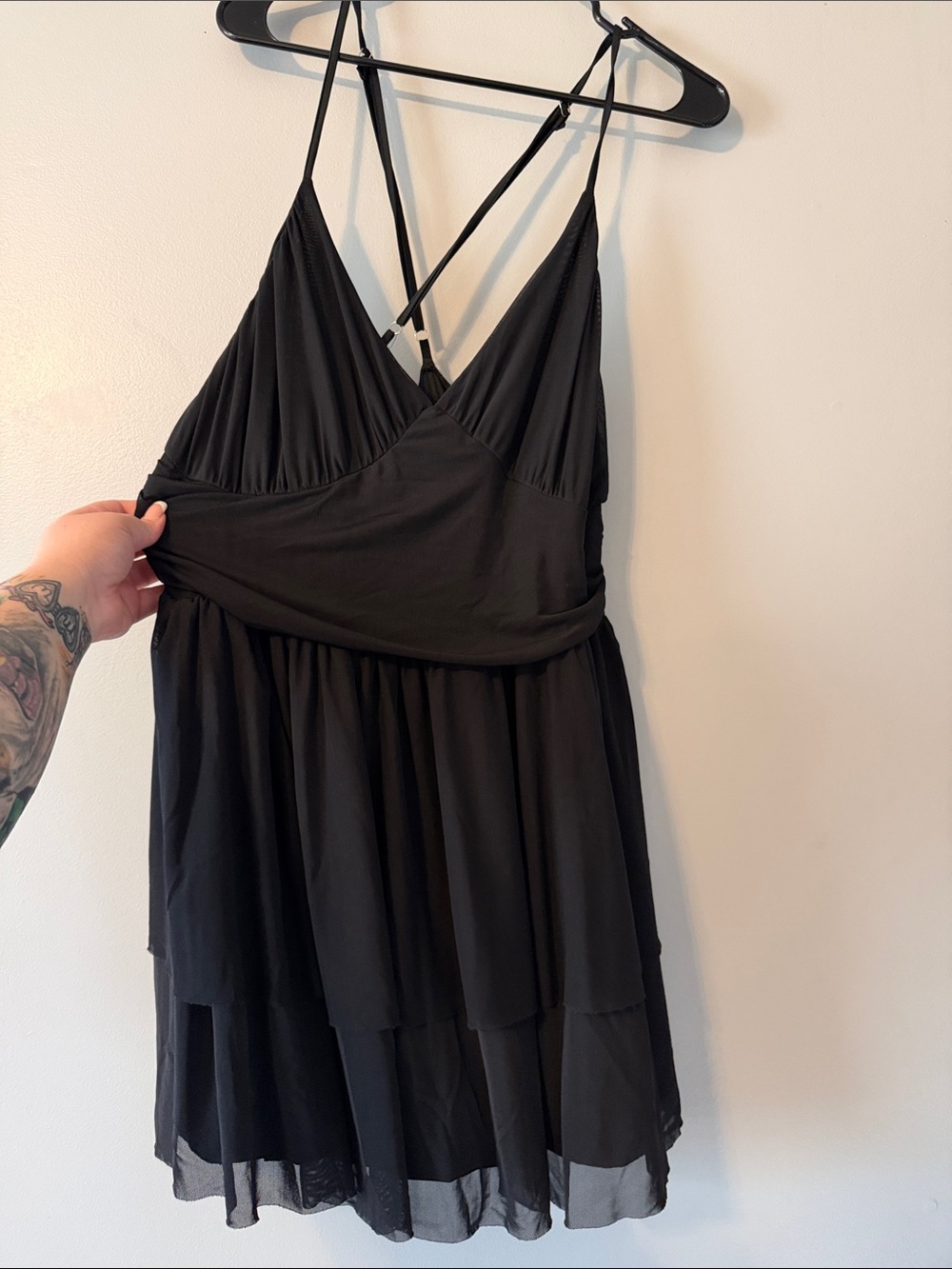 SHEIN Black Strappy V‑Neck Tiered Romper
